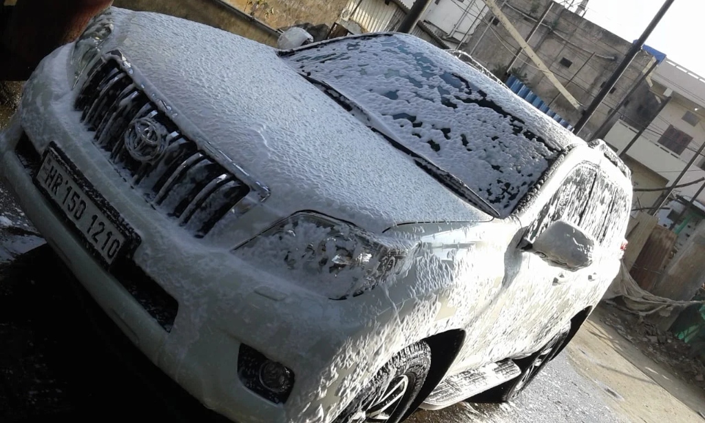 Sedan Pressure Jet Rinse & Wash Bay Service Board at A1 Car Wash
