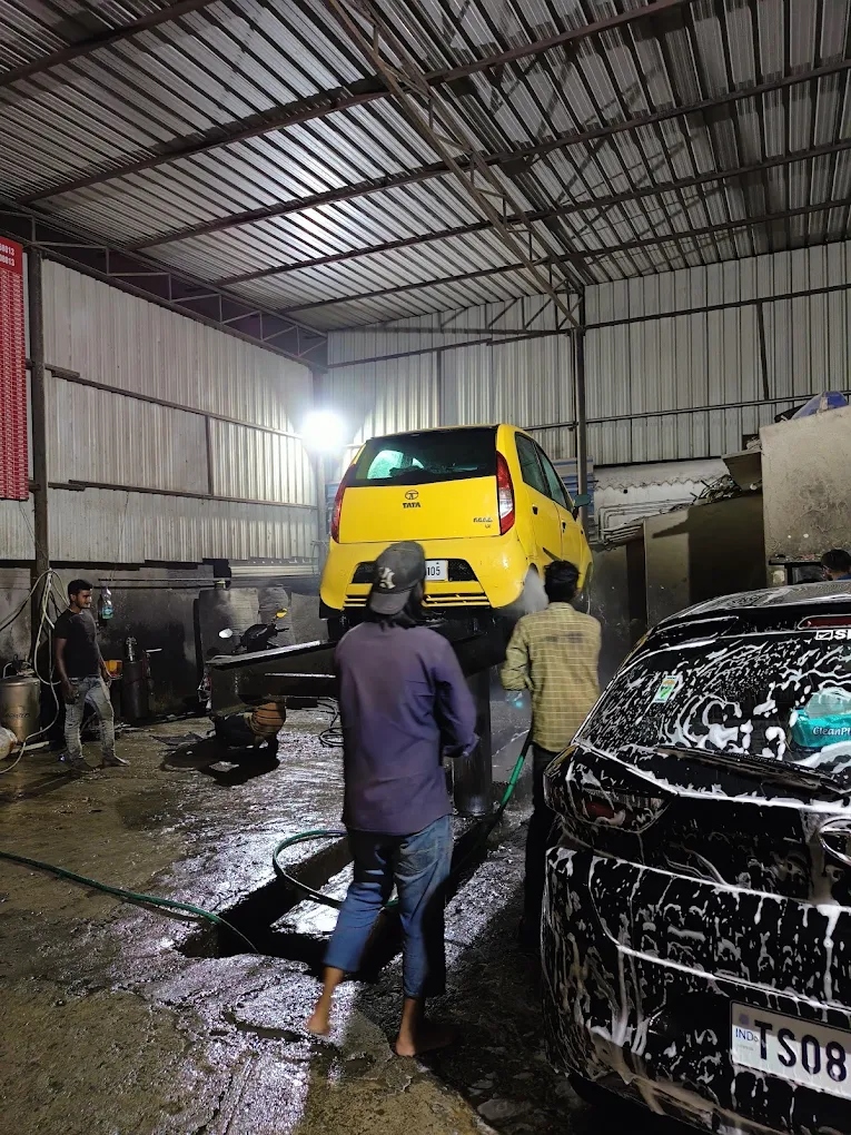 Blue Ertiga Full Body Foam Wash & Detailing at A1 Car Wash
